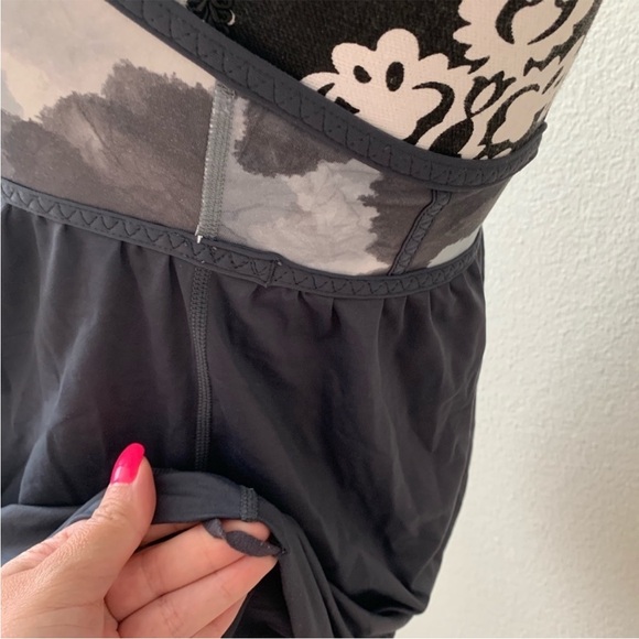 Lululemon rehearsal reversible tank grey 6 great condition - Picture 7 of 12